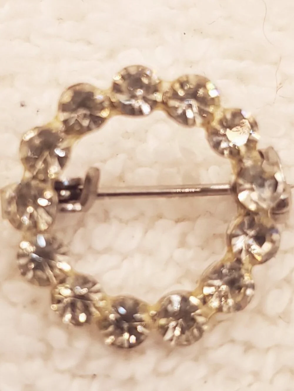 6 Brooches, items # B- 1185-1190,.  wt. 48 grams.